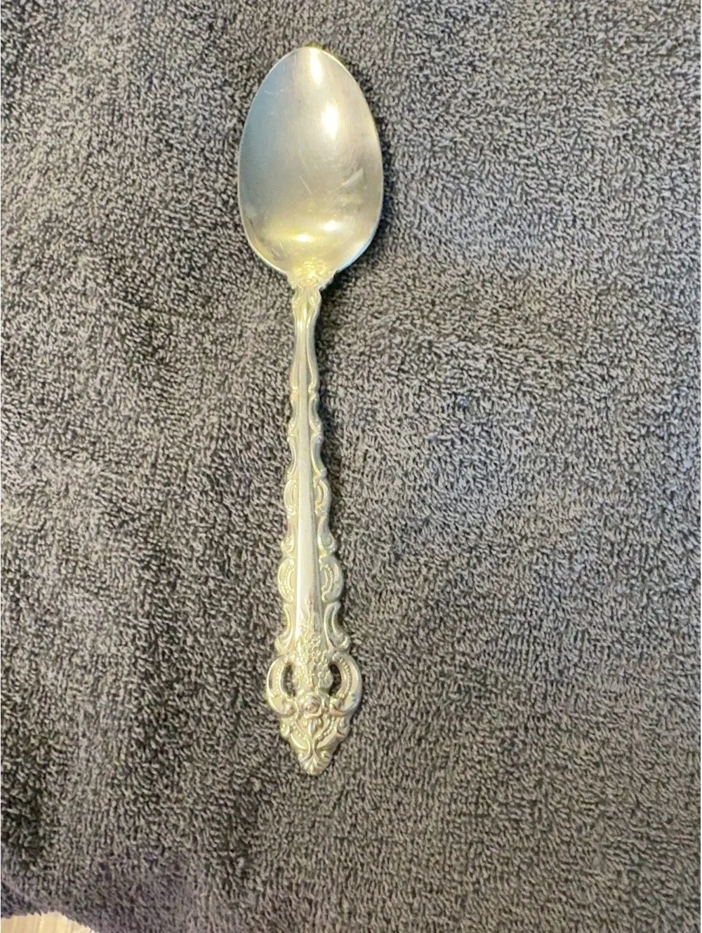 Vintage Oneida Silverplate Ornate Floral Rose Serving Spoon 8 3/8”